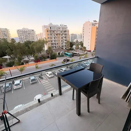 Cozy In Long Resort, Great Amenities! * Lárnaka